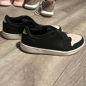Jordan 1 Low Black Silt Slip Ons. Woman’s Size 8 1/2 Like New